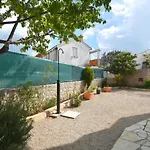 And Letizia Case de vacanță Dobrinj